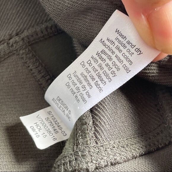 Athleta Trailsetter Ponte Motion Pants Travel Pants In Olive Size 8 - Picture 13 of 13